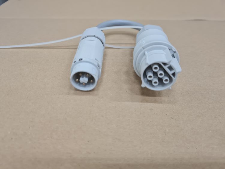 Adapterkabel Wieland Stecker neu - Wieland Buchse alt